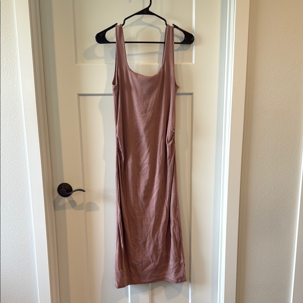 Elegant Mauve Sleeveless Maternity Dress